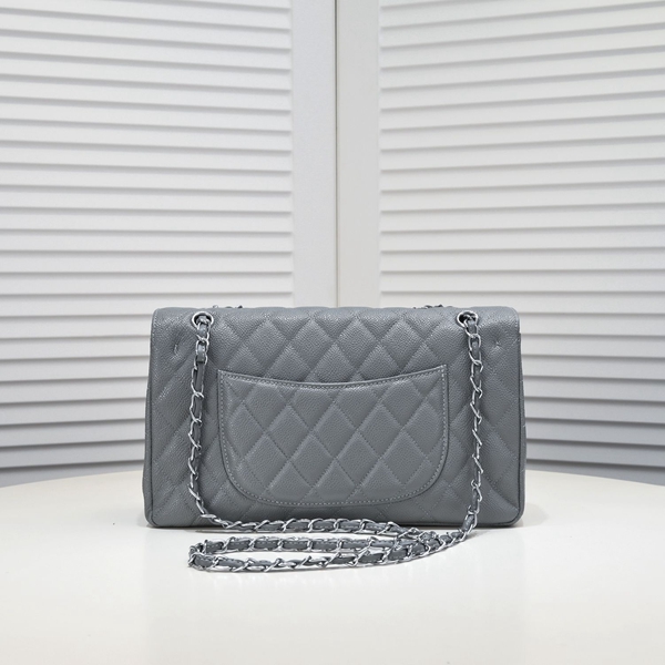 シャネルバッグ側面デザイン